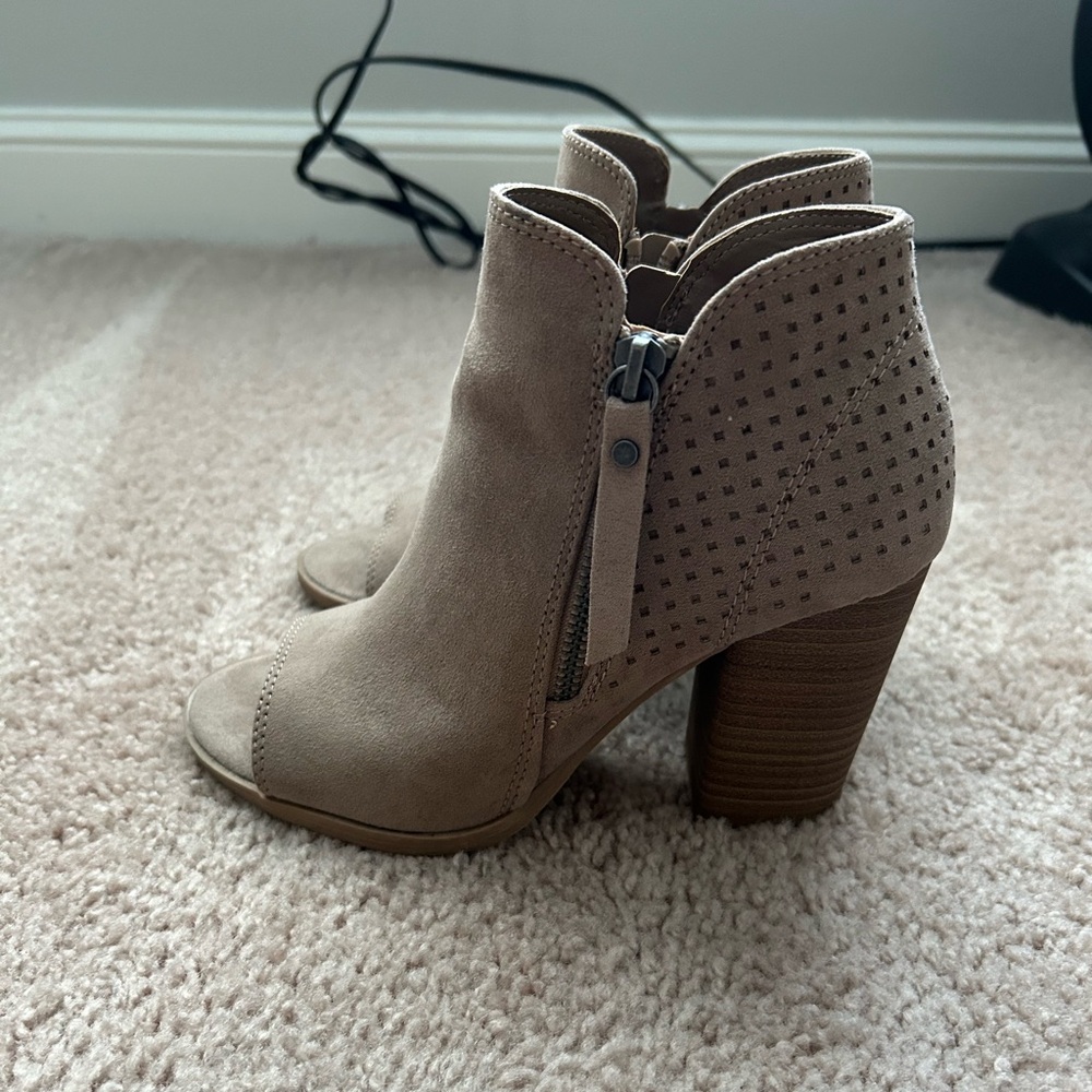 Universal Thread Open Toed Booties - image 5